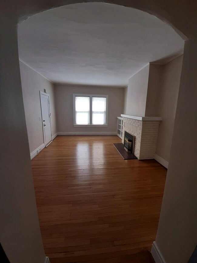Photo - 734 Auburn Ave Unit Apartment #1