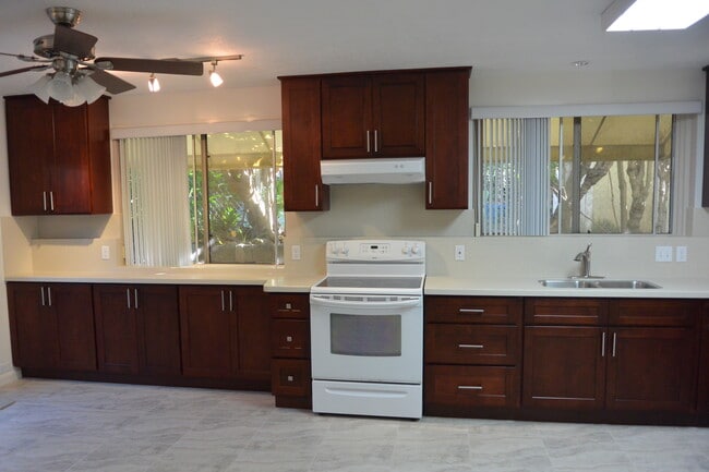 Photo - 2218 Booth Rd