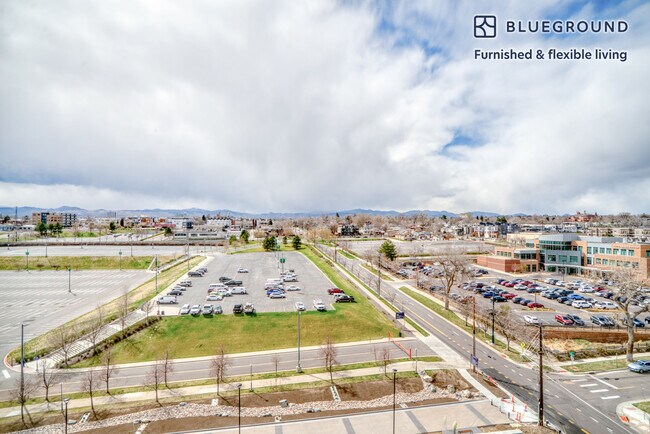 Photo - 1975 Mile High Stadium Cir Unidad FL14-ID174