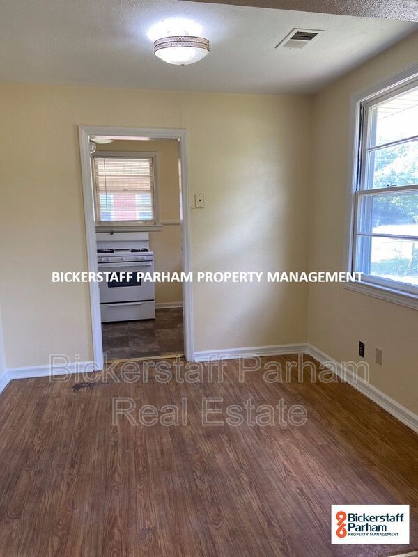 Photo - 3053 Blan St