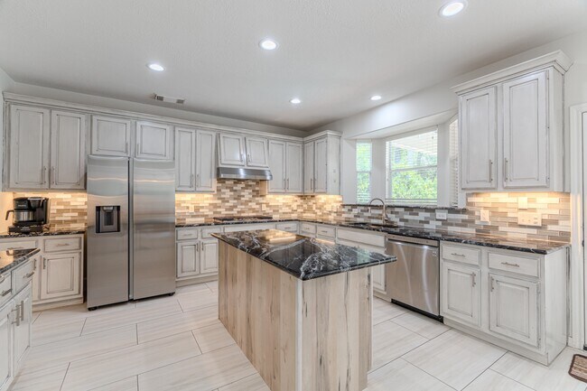 Photo - 7 Stickley Ct