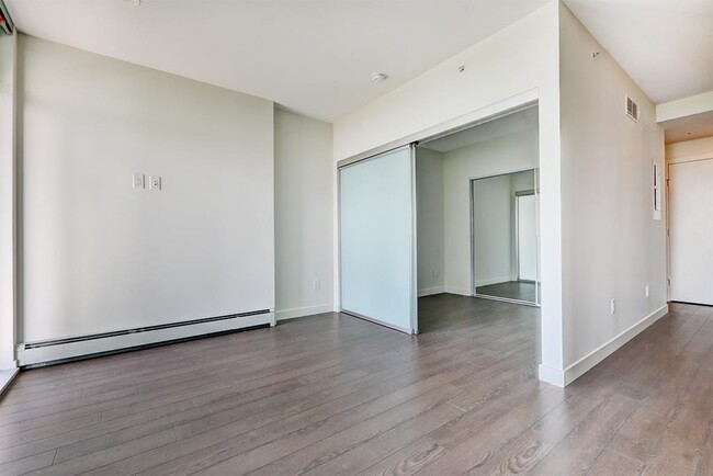 Photo - 13308 Central Ave Unité 1008