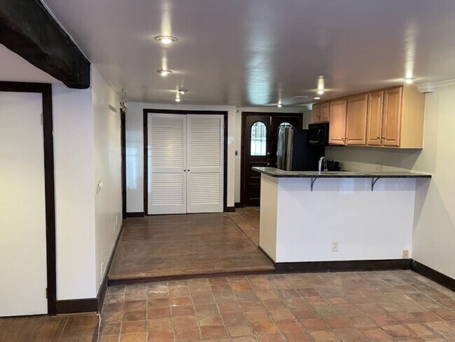 1802 T St NW Unit B