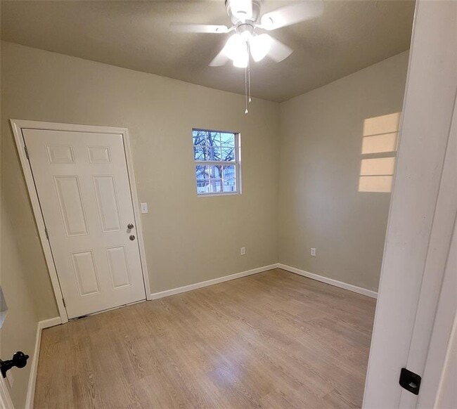 Photo - 506 N Beard Ave