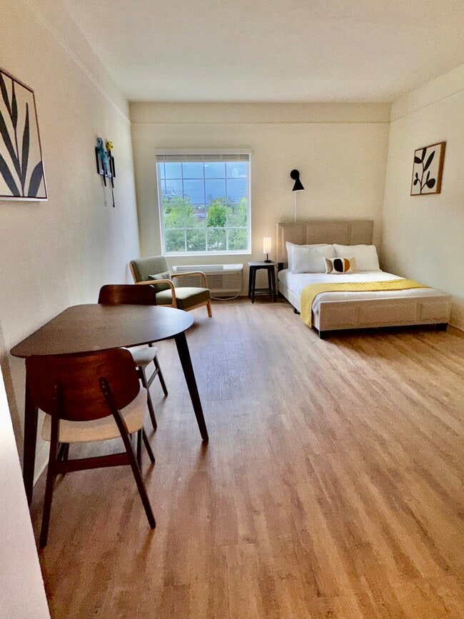 Photo - Pinnacle Residences