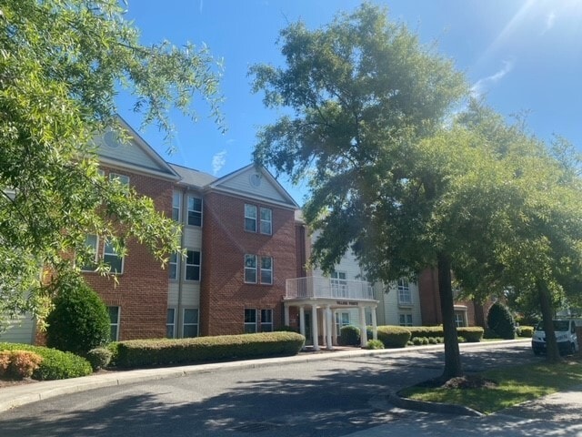 Building Photo - 1220 W 38th St Rental