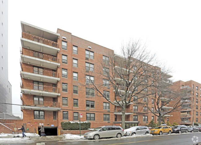 Photo - Franklin Avenue Corp Apartments