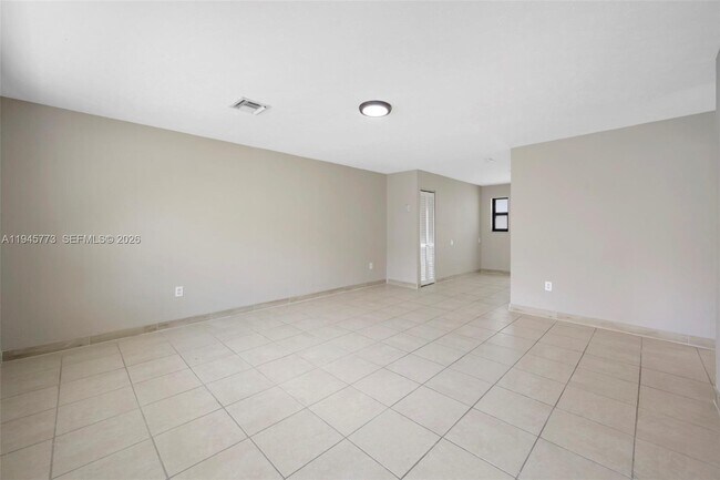 Photo - 511 NW 93rd St