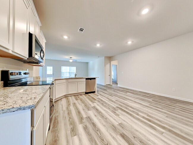 Photo - 332 Oliver Dr