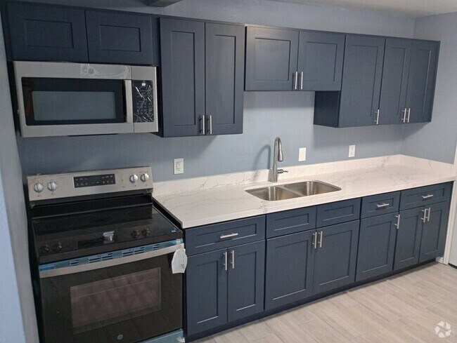 Building Photo - N French St Rental