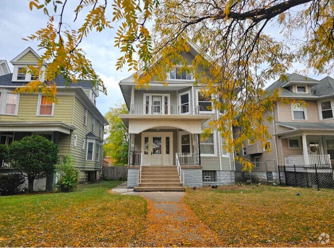 Building Photo - 121 N Menard Ave Rental