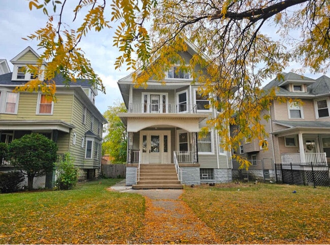 Photo - 121 N Menard Ave Apartment Unit 1