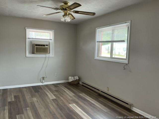 718 N Main St