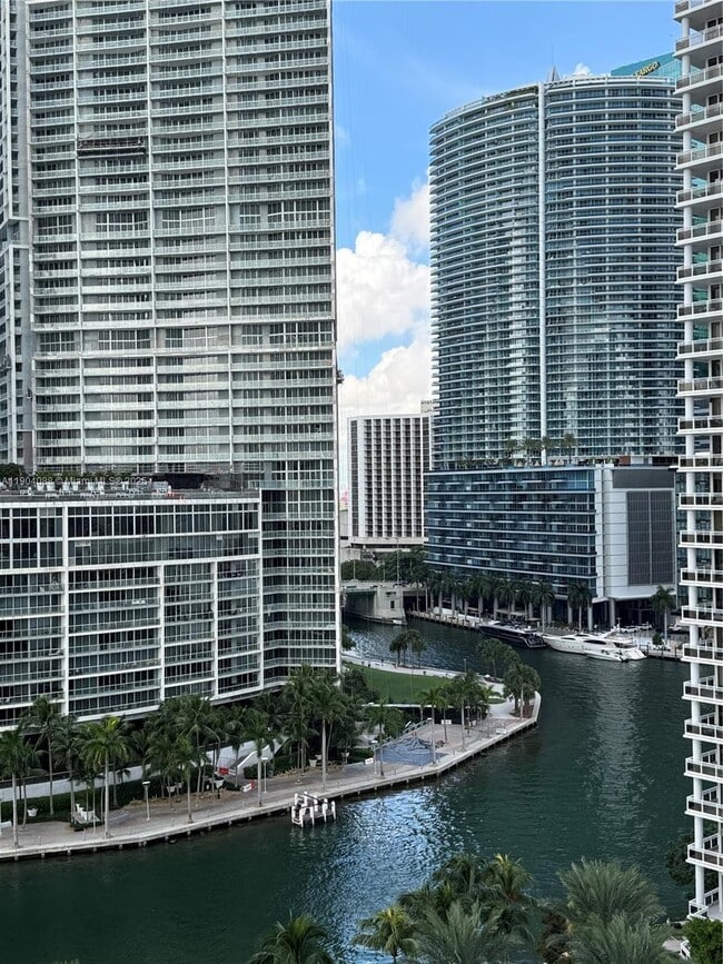 Photo - 801 Brickell Key Blvd Unidad 1510