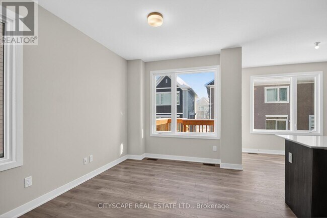 Photo - 544 Promontory Pl