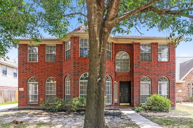 Building Photo - 15526 Oxenford Dr Rental