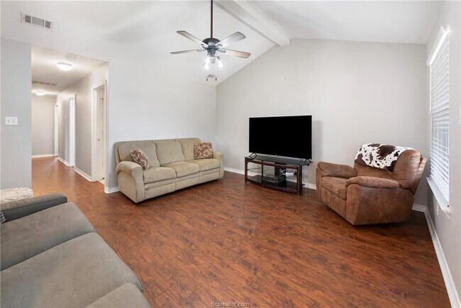Photo - 3611 Oldenburg Ct