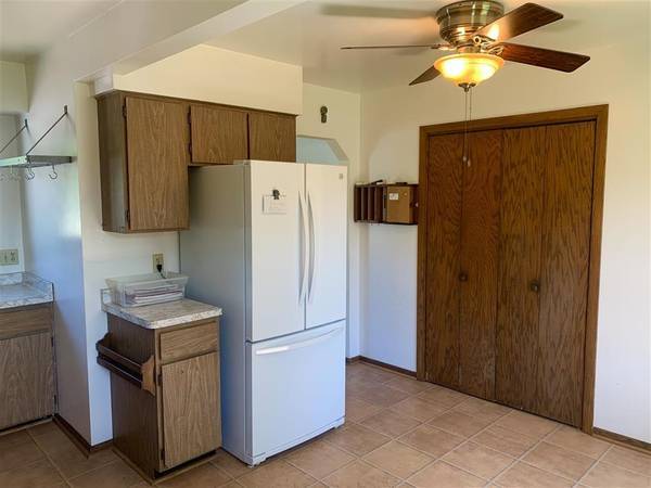 Photo - 5923 Century Ave