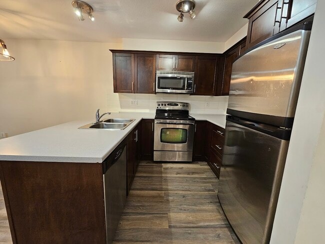 Photo - 46289 Yale Rd Unit 317