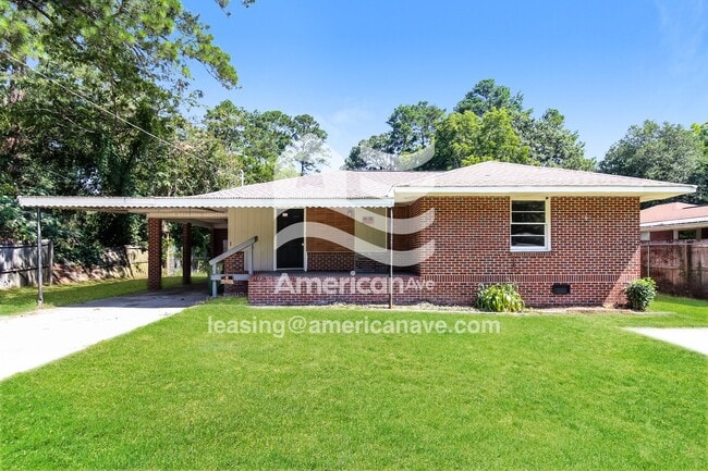 Building Photo - 4231 Searcy St