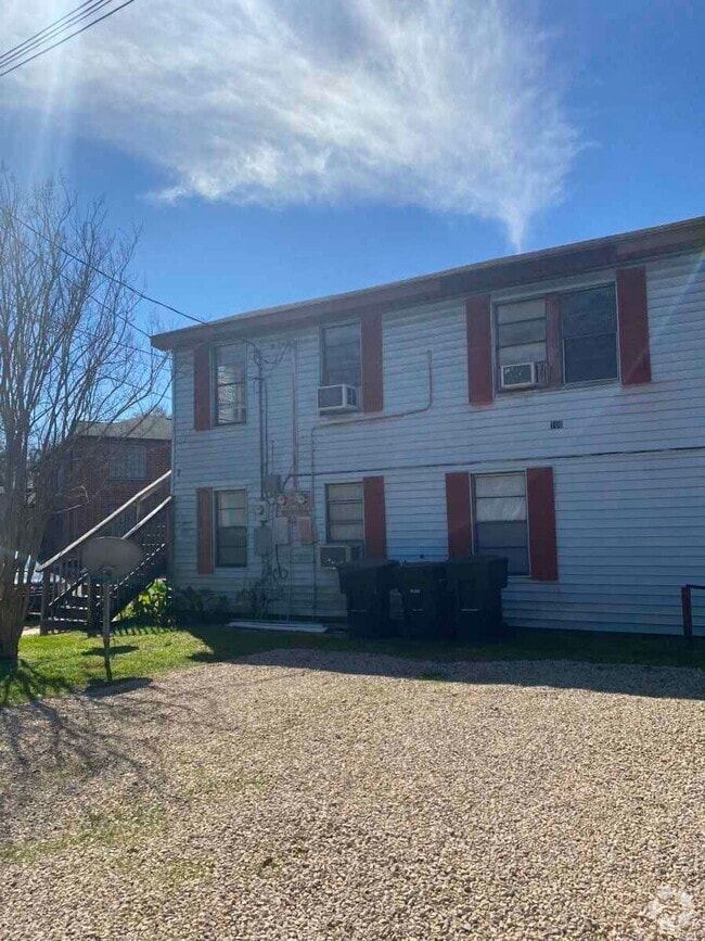Building Photo - 100 S Franklin Blvd Rental