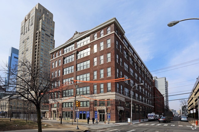 Building Photo - 1600 Callowhill Rental