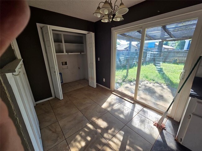 Photo - 12314 SW 13th St