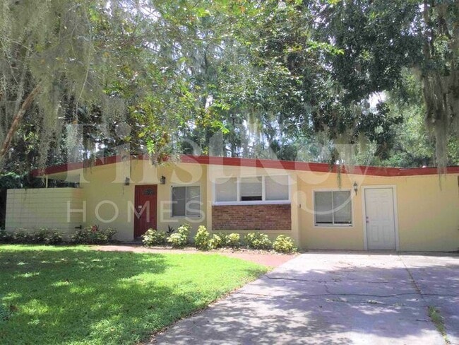 Building Photo - 1017 Cypress St Rental