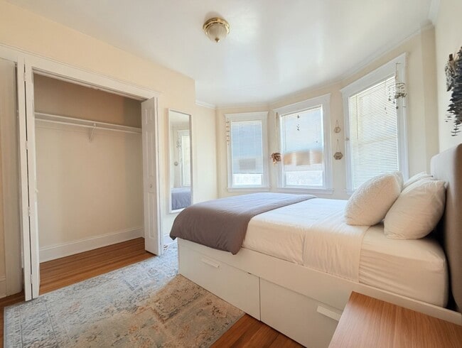 Photo - No Brokers Fee, No Security Deposit, Pets Frienly, Back and Front Porch, Laundry, Parking for Rent