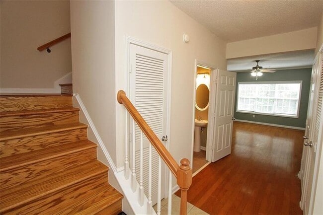 Photo - 3500 Sweetwater Rd Unit 312