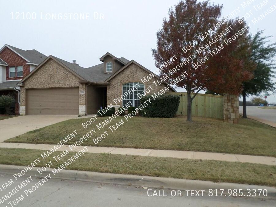 4 bedroom, 2 bath House in Burleson - 4 bedroom, 2 bath House in Burleson