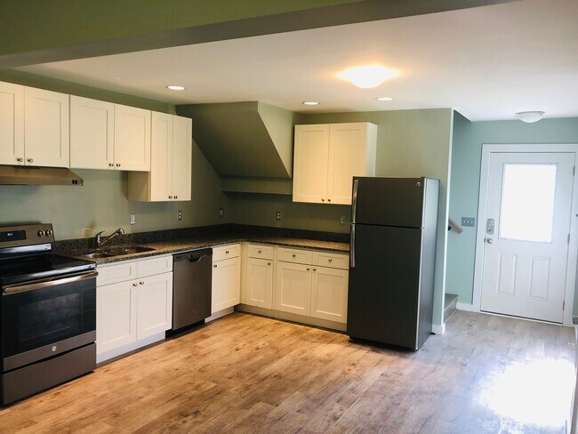 118 Birdseye View Dr Unit B