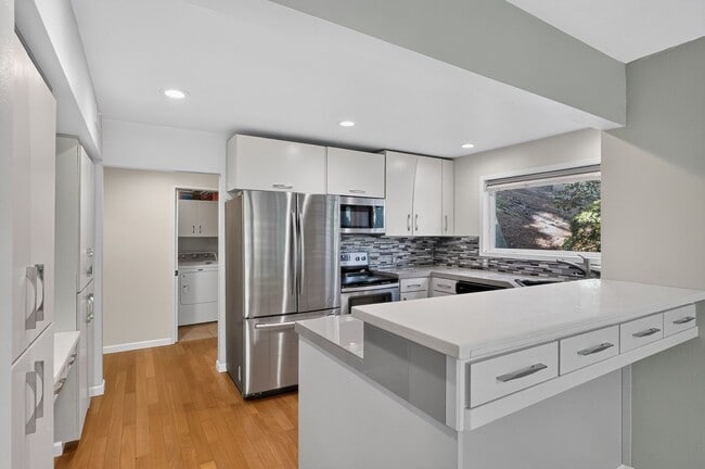 Photo - 48 Eagle Crest Dr Unit 5E