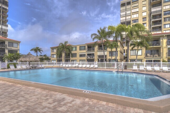 6322 Palma Del Mar Blvd S