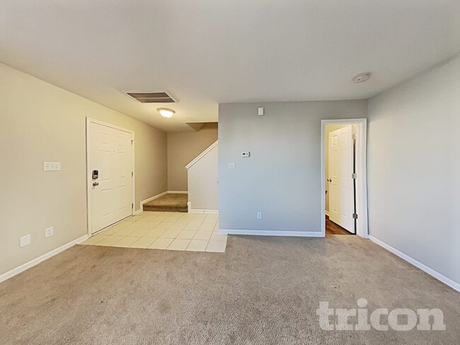 Photo - 7043 Red Bud Cir