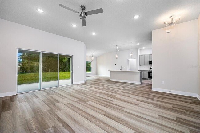 Photo - 116 Prince Eric Ln