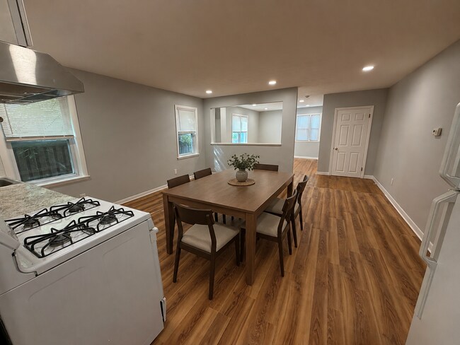 Photo - 308 Summer St Unit B1