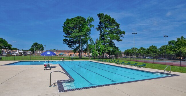 Photo - Emerald Point Apartments & Townhomes