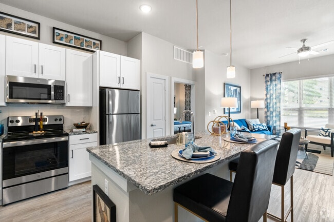 Neuhaus Apartments - Dormitorio principal 2HAB, 2BA - 1,007SF - Cocina