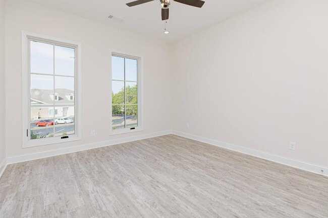 Photo - 1009 Northside Dr