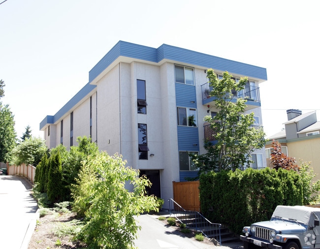 Phinney Heights Apartments