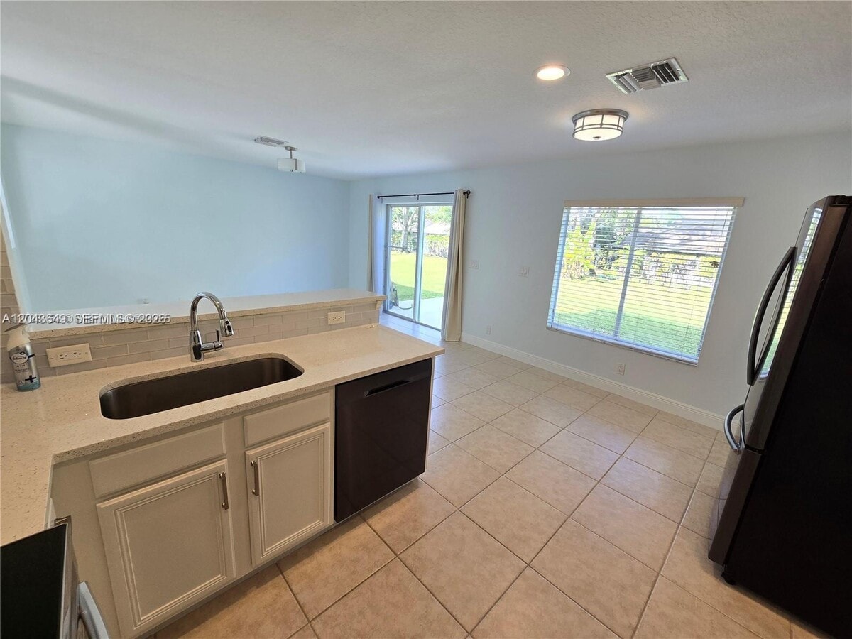 Photo - 4670 SE Graham Dr