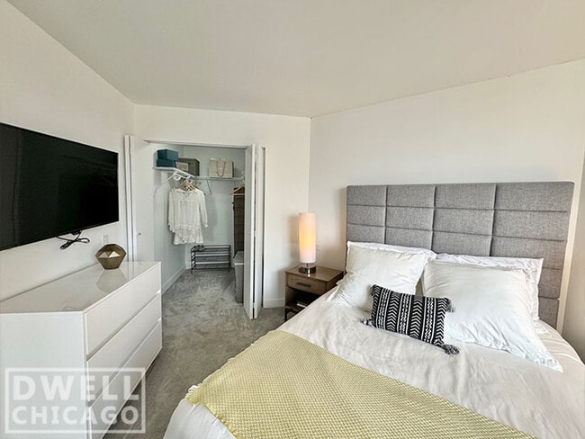 Photo - 2626 N Clark St Unit 1