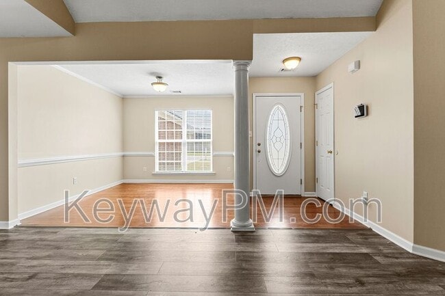 Photo - 219 Rainbow Falls