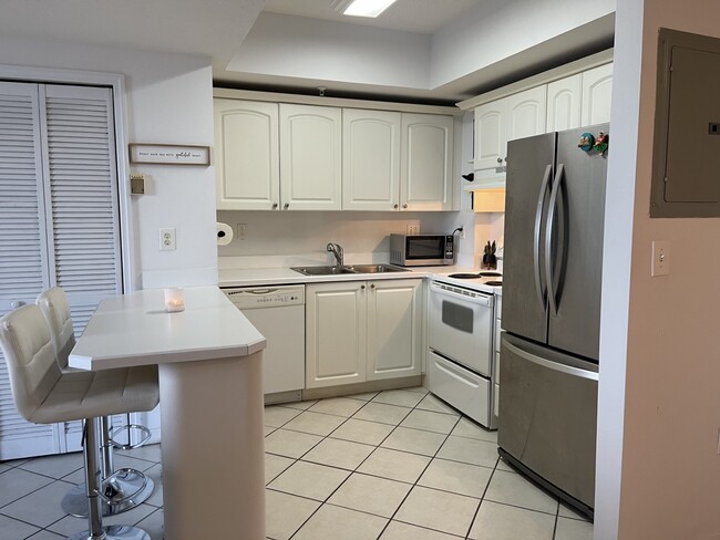 Photo - 3500 Coral Wy Unit 709