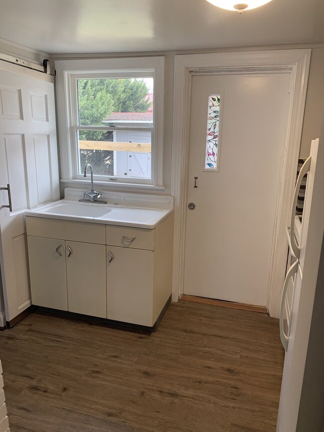 Photo - 201 N Franklin St