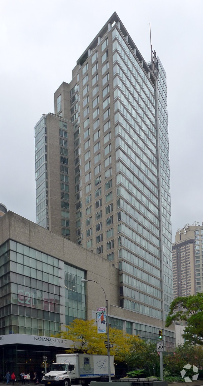 Photo - One Lincoln Square