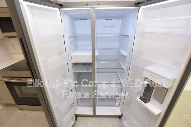 Photo - 3649 Majestic Dr