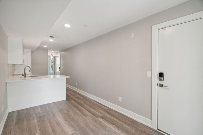 Photo - The Residences at Viney House Unit 2