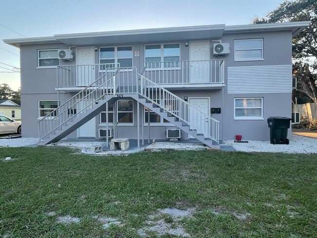 Building Photo - 363 Ridge Rd N Unit C